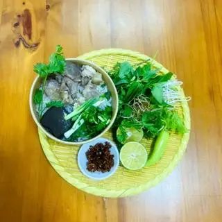Hình ảnh Bún bò Huế_Gân