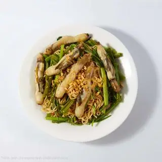 Hình ảnh Mì xào ốc rau muống