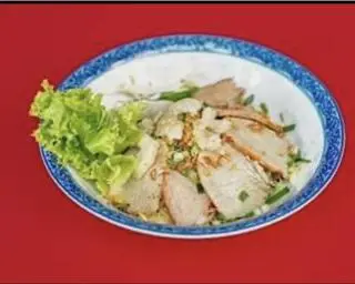 Hình ảnh Hủ tiếu mì hoành thánh - xá xíu