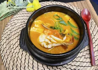 Hình ảnh Súp đậu tương hải sản