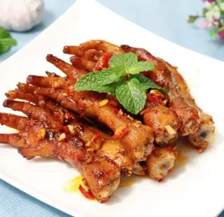 Hình ảnh Chân gà chiên nước mắm