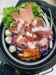 Hình ảnh Mì cay sườn sụn