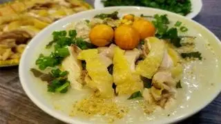 Hình ảnh Cháo gà đùi - trứng gà non