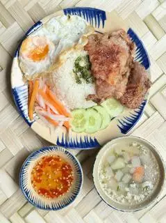Hình ảnh Cơm sườn trứng