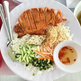 Hình ảnh Cơm sườn bì chả