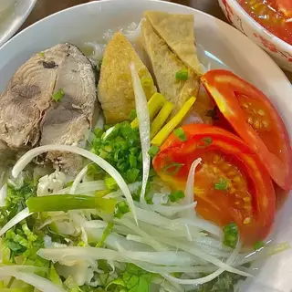 Hình ảnh Bún cá chả cá đặc biệt