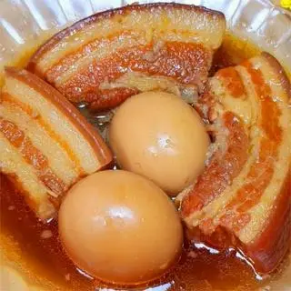 Hình ảnh Thịt quay kho trứng