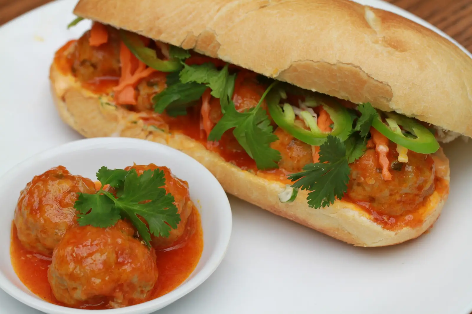 Hình ảnh Bánh mì xíu mại