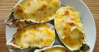 Hình ảnh Hàu Nướng Phomai Bỉ