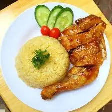 Hình ảnh Cơm rang gà nguyên đùi + trà tắc