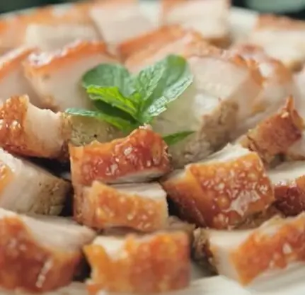 Hình ảnh Heo quay truyền thống - 1 kg