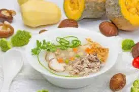 Hình ảnh Chim trĩ hầm nấm - quả oliu size M nhỏ