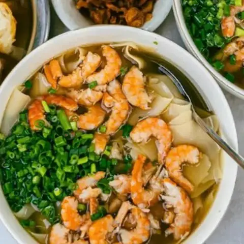 Hình ảnh Hoành Thánh Lá Tôm Khô - Ngô Quyền