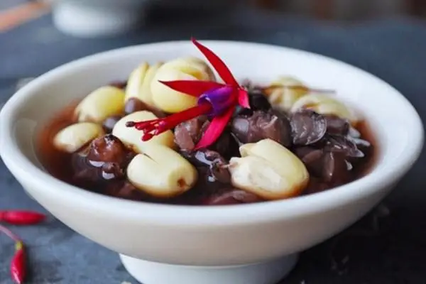 Hình ảnh Chè đậu đỏ hạt sen