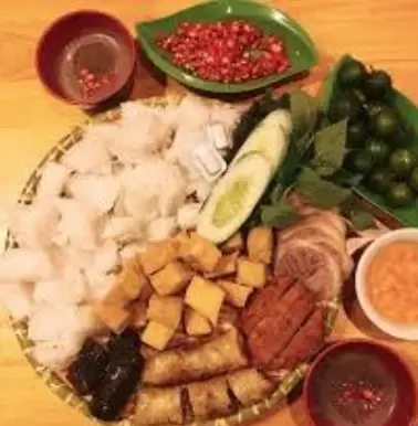 Hình ảnh Bún đậu đầy đủ có nem