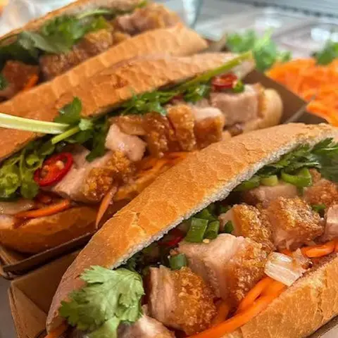 Hình ảnh Bánh Mì Thịt Nướng Tuấn Béo - Trần Quốc Thảo