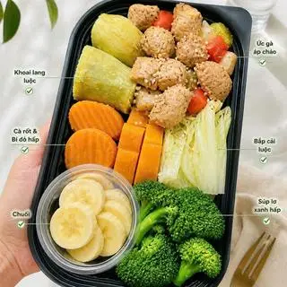 Hình ảnh Thịt heo xào lúc lắc, cơm lứt/khoai lang, rau củ hấp/xào ít dầu