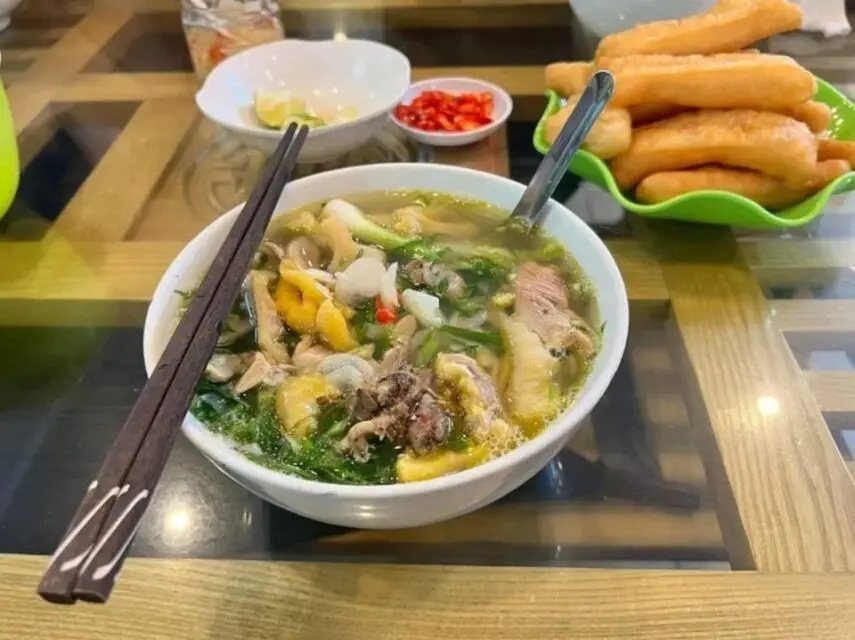 Hình ảnh Phở đùi gà xé