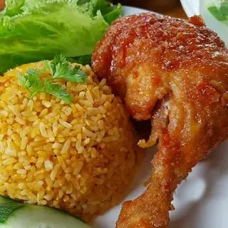 Hình ảnh Cơm góc tư mắm tỏi lớn