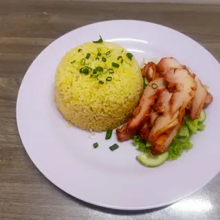 Hình ảnh Cơm Chiên Gà Quay Vị Xá Xíu