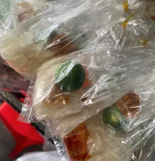 Hình ảnh Bánh tráng muối sate tắc