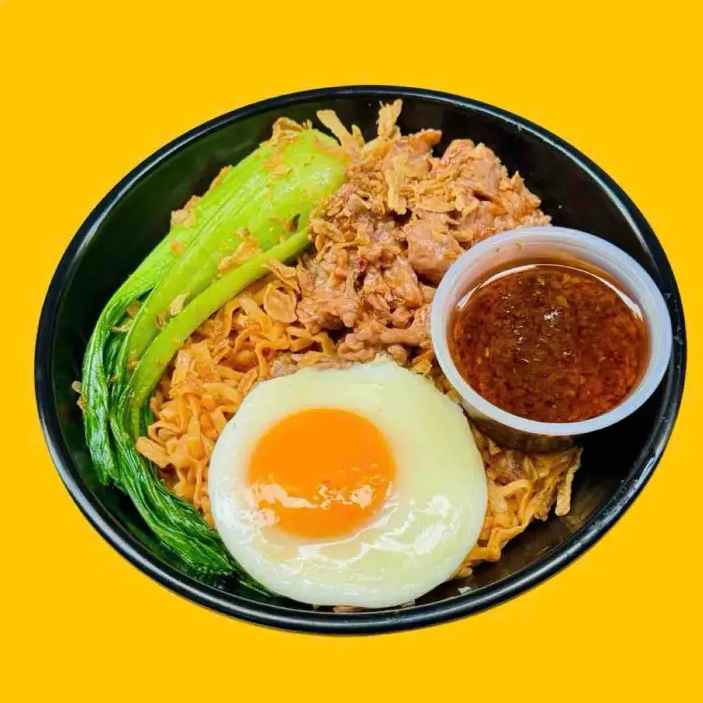 Hình ảnh Mì trộn bò - trứng