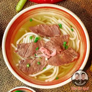 Hình ảnh Bún bò Huế bát cơ bản