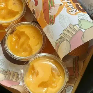 Hình ảnh Bánh mì pate bơ thần thánh chà bông