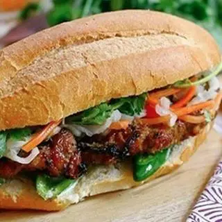 Hình ảnh Bánh mì Nam đầy đặn