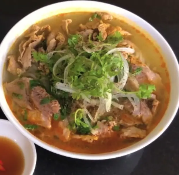 Hình ảnh Bún bò tái