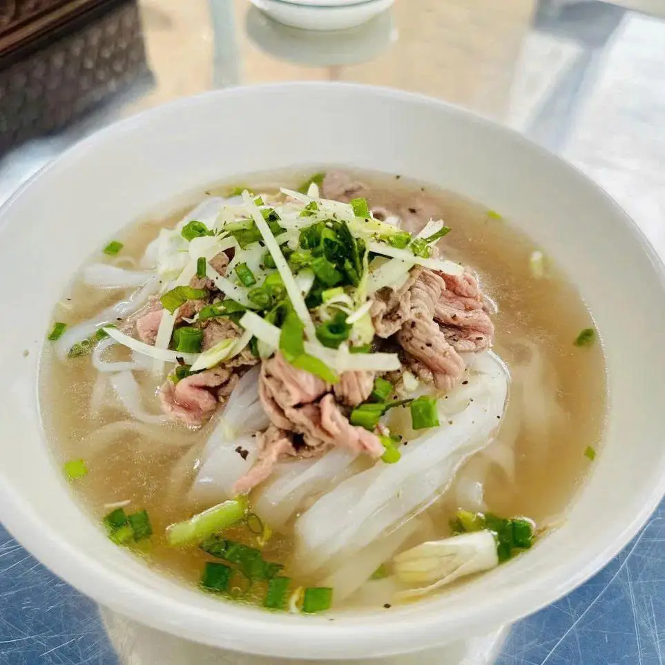 Hình ảnh Phở tái