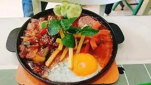 Hình ảnh Bánh mì chảo đặc biệt