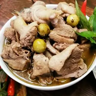 Hình ảnh Vịt sốt tiêu xanh ớt hiểm