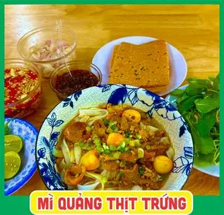Hình ảnh Mì Quảng thịt trứng