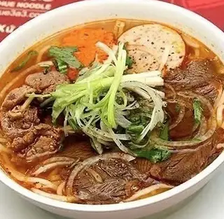 Hình ảnh Bún bò đặc biệt