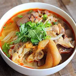 Hình ảnh Combo bún bò giò nạm - nước sâm