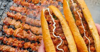Hình ảnh Bánh mì thịt xiên