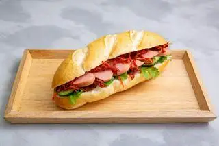 Hình ảnh Bánh mì xúc xích