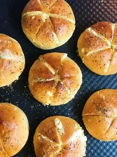 Hình ảnh Bánh mì phô mai bơ tỏi