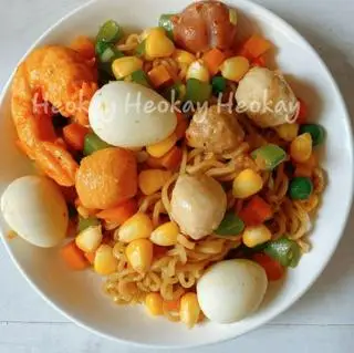 Hình ảnh Mì trộn thập cẩm