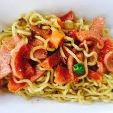 Hình ảnh Mì trộn INDOMIE + Xúc xích