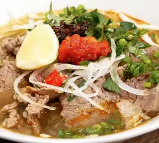 Hình ảnh Bún bò tái
