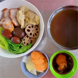 Hình ảnh Mì xá xíu - sủi cải tôm