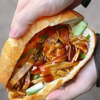 Hình ảnh Bánh mì phá lấu