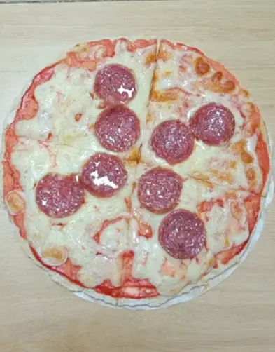 Hình ảnh Pizza xúc xích size 18cm