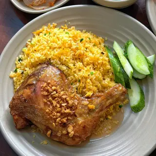 Hình ảnh Cơm chiên đùi gà