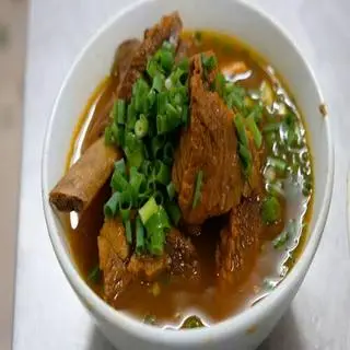 Hình ảnh Hủ tiếu sườn dê đặc biệt