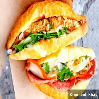 Hình ảnh Bánh mỳ trứng ngải cứu