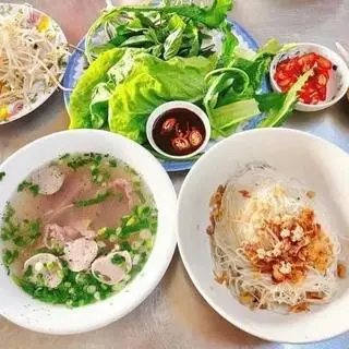 Hình ảnh Phở khô Gia Lai tái bò viên