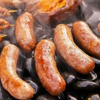 Hình ảnh Lạp xưởng nướng đá